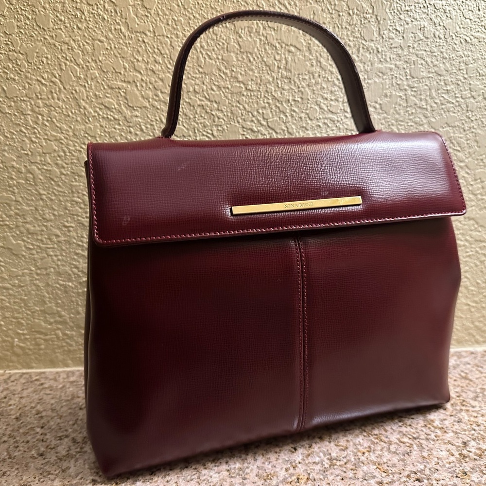 Beautiful designer Nina Ricci Bag - Picture 9 of 10